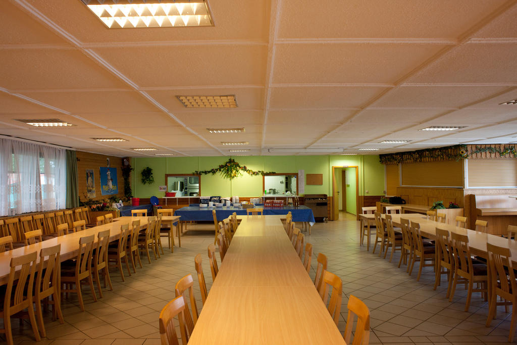 Jugendtours-Feriendorf Ummanz Экстерьер фото